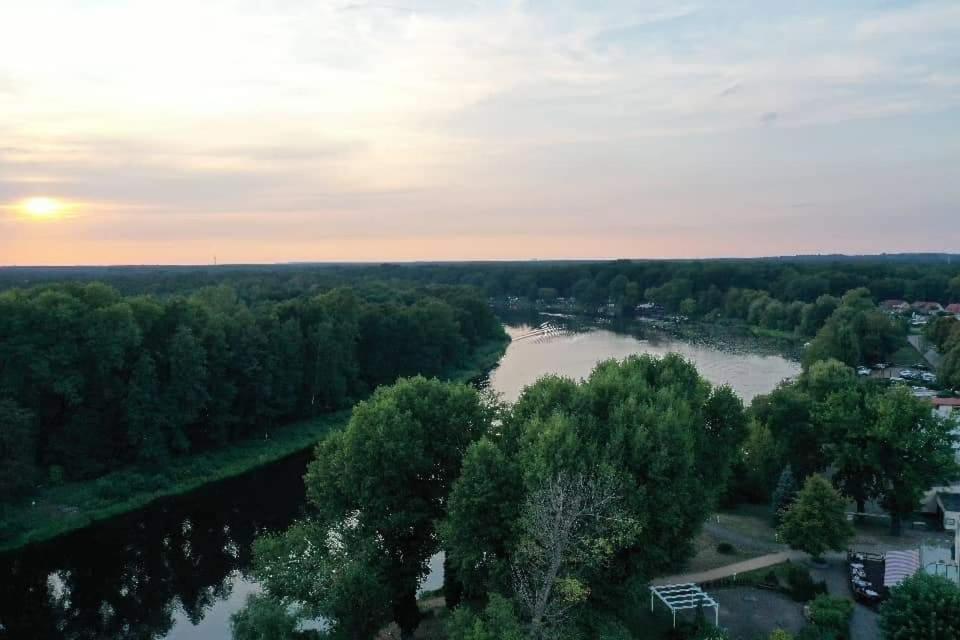 Отель Haus Am Spreebogen Фюрстенвальде Экстерьер фото